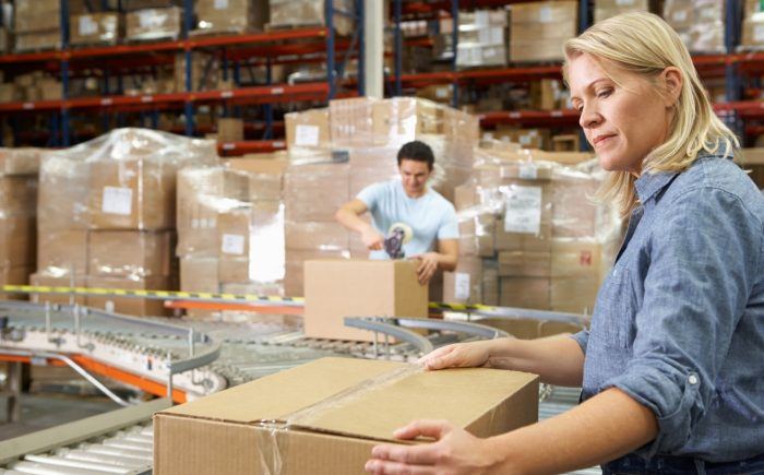 Parcel distribution and packaging